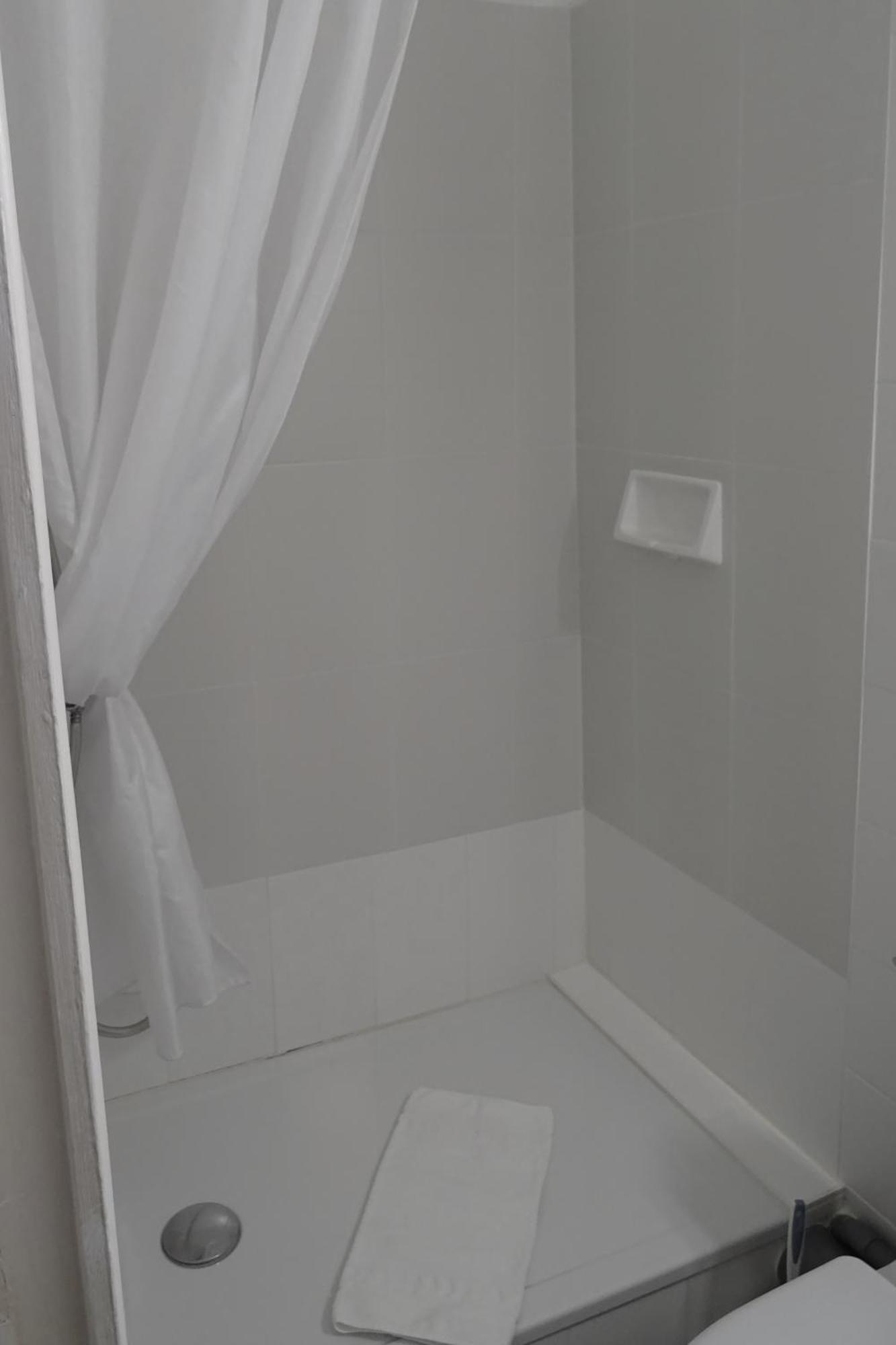 Hotel Saint-Patrick Coeur De Nantes Phòng bức ảnh