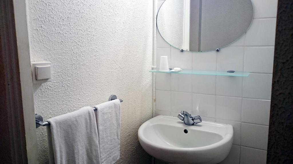Hotel Saint-Patrick Coeur De Nantes Ngoại thất bức ảnh